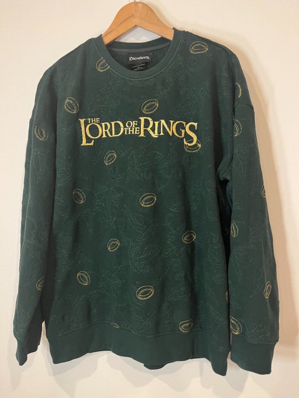The Lord of the Rings Embroidered Ring leaf sweater men’s Medium Boxlunch